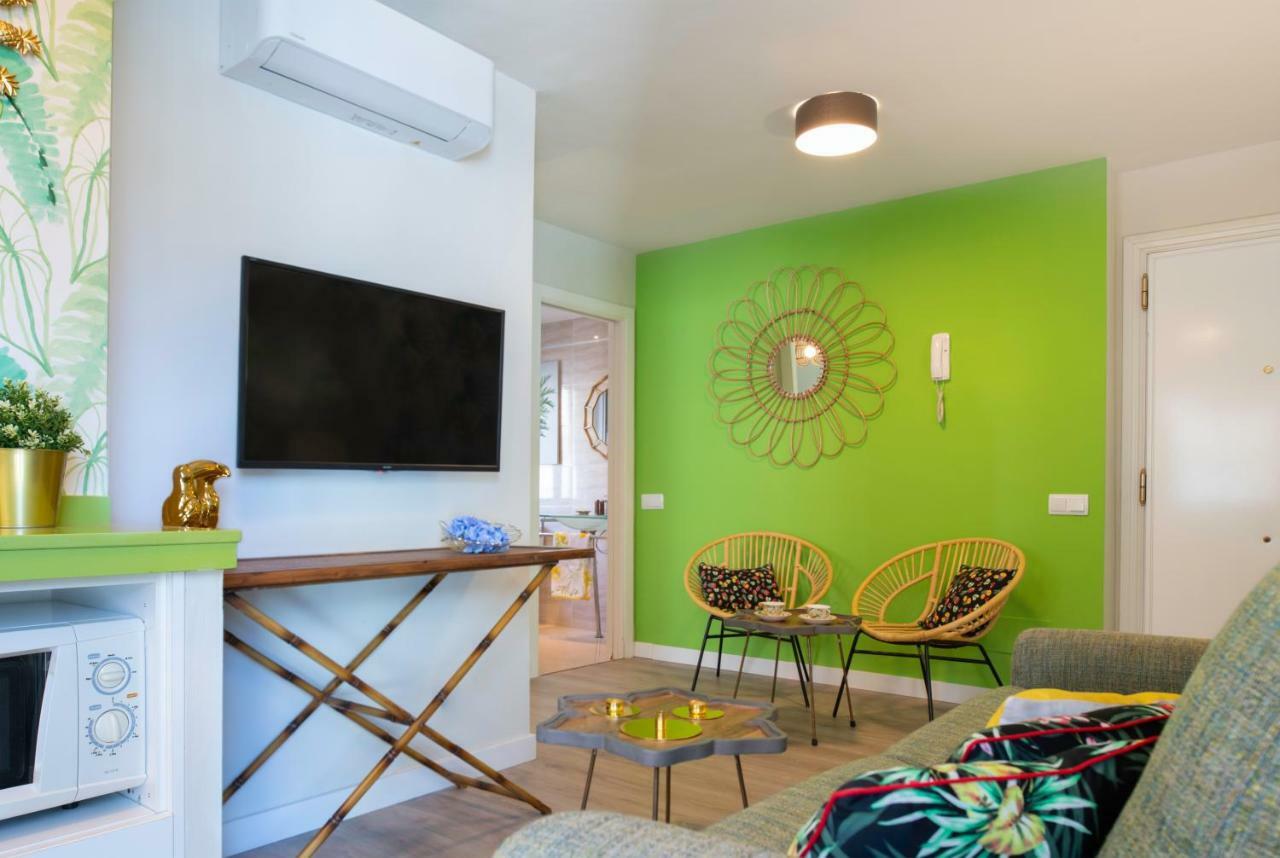 Malagueta Malibu Apartment Malaga Exterior photo